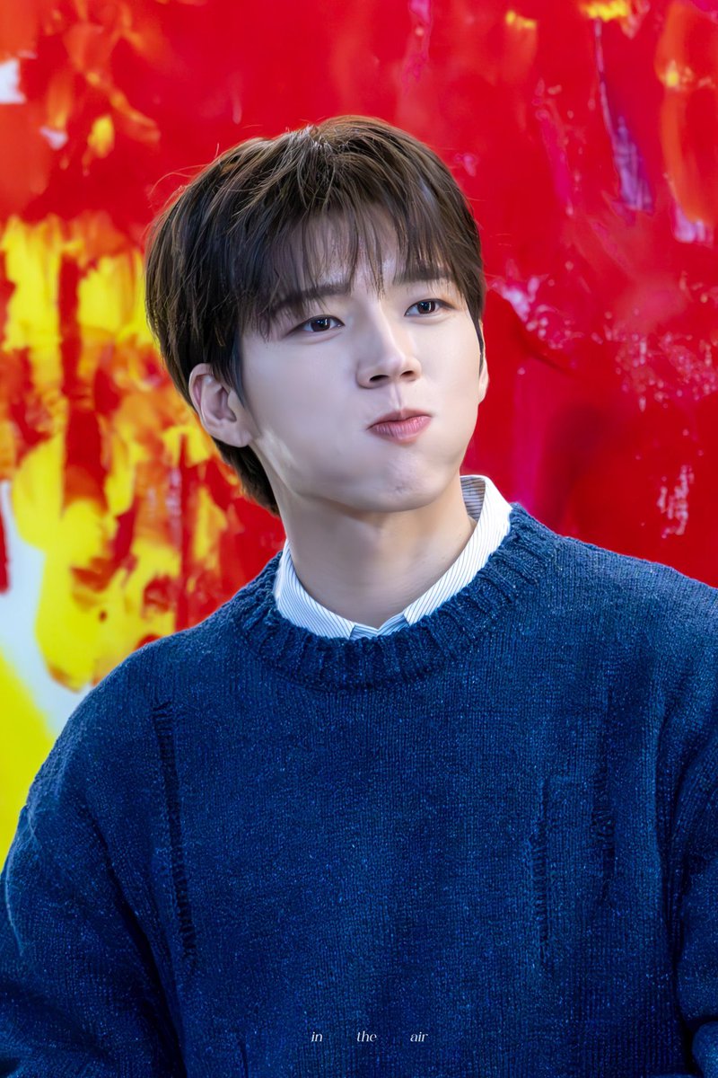 myluvW's tweet photo. 블러디러브 미팬날이 너무너무말도안되게좋아...
0212 국가기념일로 선정하자고 제안합니다....🥹😭 https://t.co/0P0mMFV4VZ
