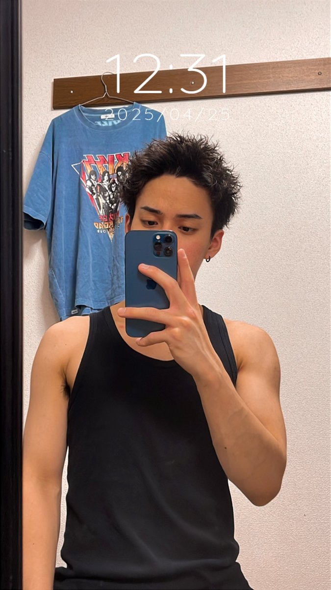 短髪パーマに戻ったよ^ ^