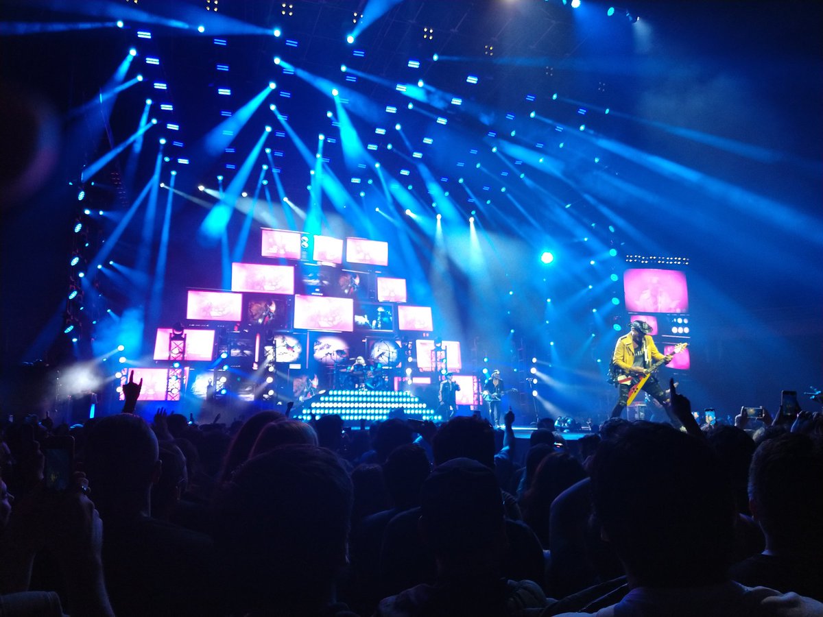 bigstore_cl's tweet image. Un lujo #Scorpions cerrando la fiesta del Metal en el #MastersOfRock 

#BigstoreCL