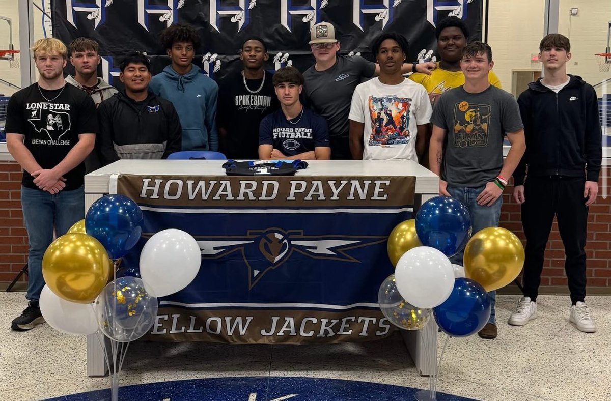 Coby Latta (@cobylatta) on Twitter photo Officially signed ✍️❗️<a href="/HPUFootball/">Howard Payne University Football</a> <a href="/CoachGipson11/">Coach Gipson</a> <a href="/CoachDouglasIII/">James Douglas III</a> #StingEm Officially signed ✍️❗️<a href="/HPUFootball/">Howard Payne University Football</a> <a href="/CoachGipson11/">Coach Gipson</a> <a href="/CoachDouglasIII/">James Douglas III</a> #StingEm