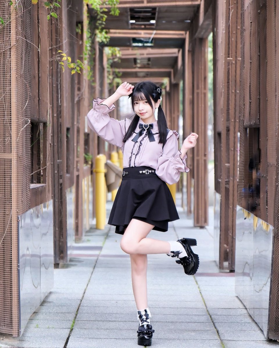 🐷🖤💗
今天又是努力拍照的一天.ᐟ.ᐟ
利用搭車時間來更新一下✨
最近只要一有「可以休息一陣子」的想法
就會開始變得忙碌起來Σ(ﾟДﾟ υ)
-
📸 俊哥