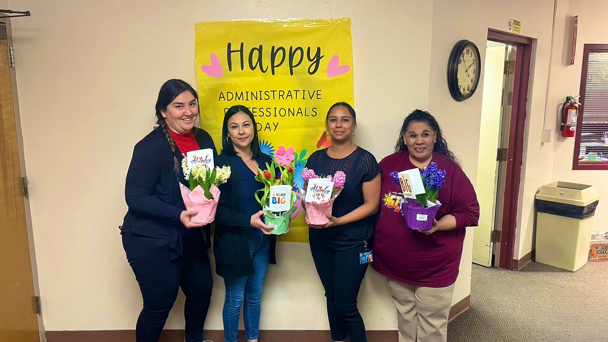 Diana Fuentes-Hueco ES CIS Program Coordinator (@dianafu2012) on Twitter photo Thank you for all you do! Amazing administrative professional team we have in Hueco elementary!!๐<a href="/CISElPaso/">Communities In Schools of El Paso</a> <a href="/Hueco_ES/">Greg M Hatch</a> <a href="/ChavezAPHueco/">Elva</a> <a href="/SocorroISD/">Socorro ISD</a> Thank you for all you do! Amazing administrative professional team we have in Hueco elementary!!๐<a href="/CISElPaso/">Communities In Schools of El Paso</a> <a href="/Hueco_ES/">Greg M Hatch</a> <a href="/ChavezAPHueco/">Elva</a> <a href="/SocorroISD/">Socorro ISD</a>
