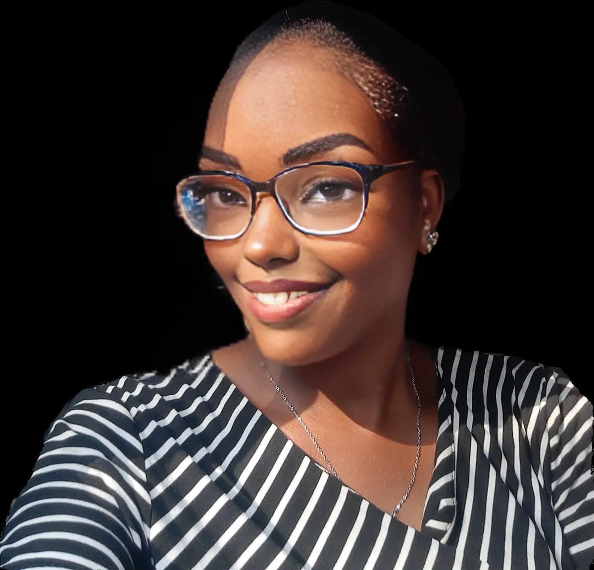 _Nchedo's tweet photo. For my live portraits, deep fakes and digital trust task on #ALX_AiSK @alx_africa I used AI face swap to create a different face. I used my original picture and an animated picture generated from ChatGPT and this is the result. What do you think? https://t.co/p3fqvcj1lp