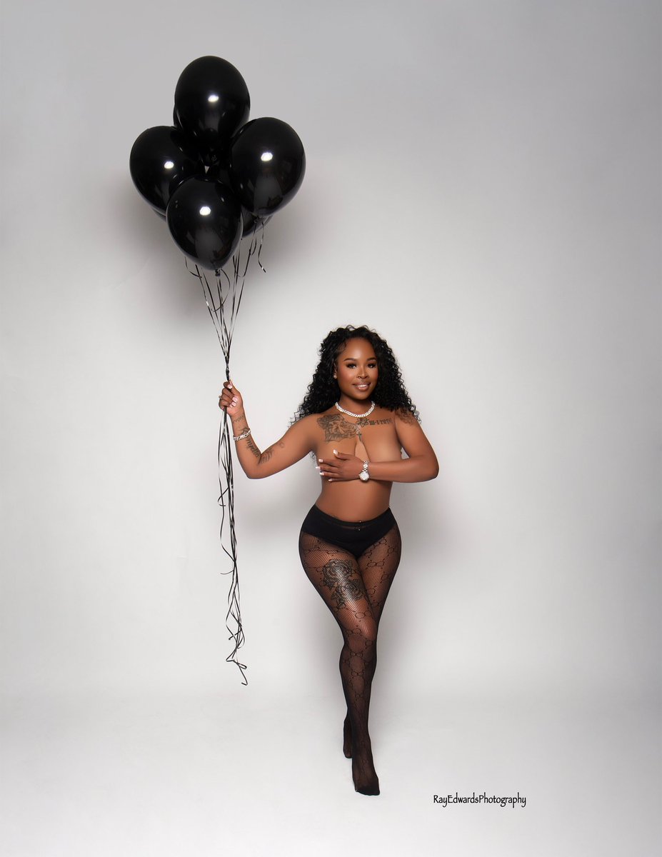 _dnomaid's tweet image. 🫦🖤 #27🎉 #Taurusszn #TaurusTakeOver #Hearts2Hearts #baddies_gallery