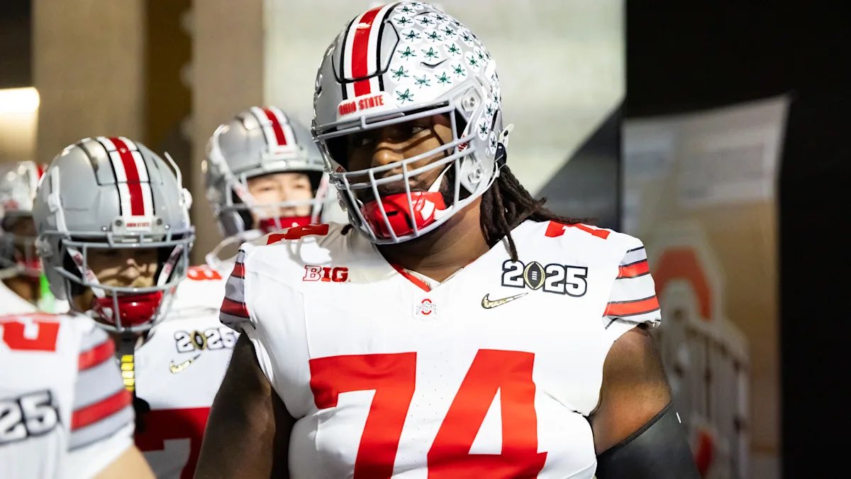 RyanDay2China's tweet photo. First round picks
Ohio State:4
Michigan:3
#DevelopedNotBought https://t.co/U97hzZ6ZGP