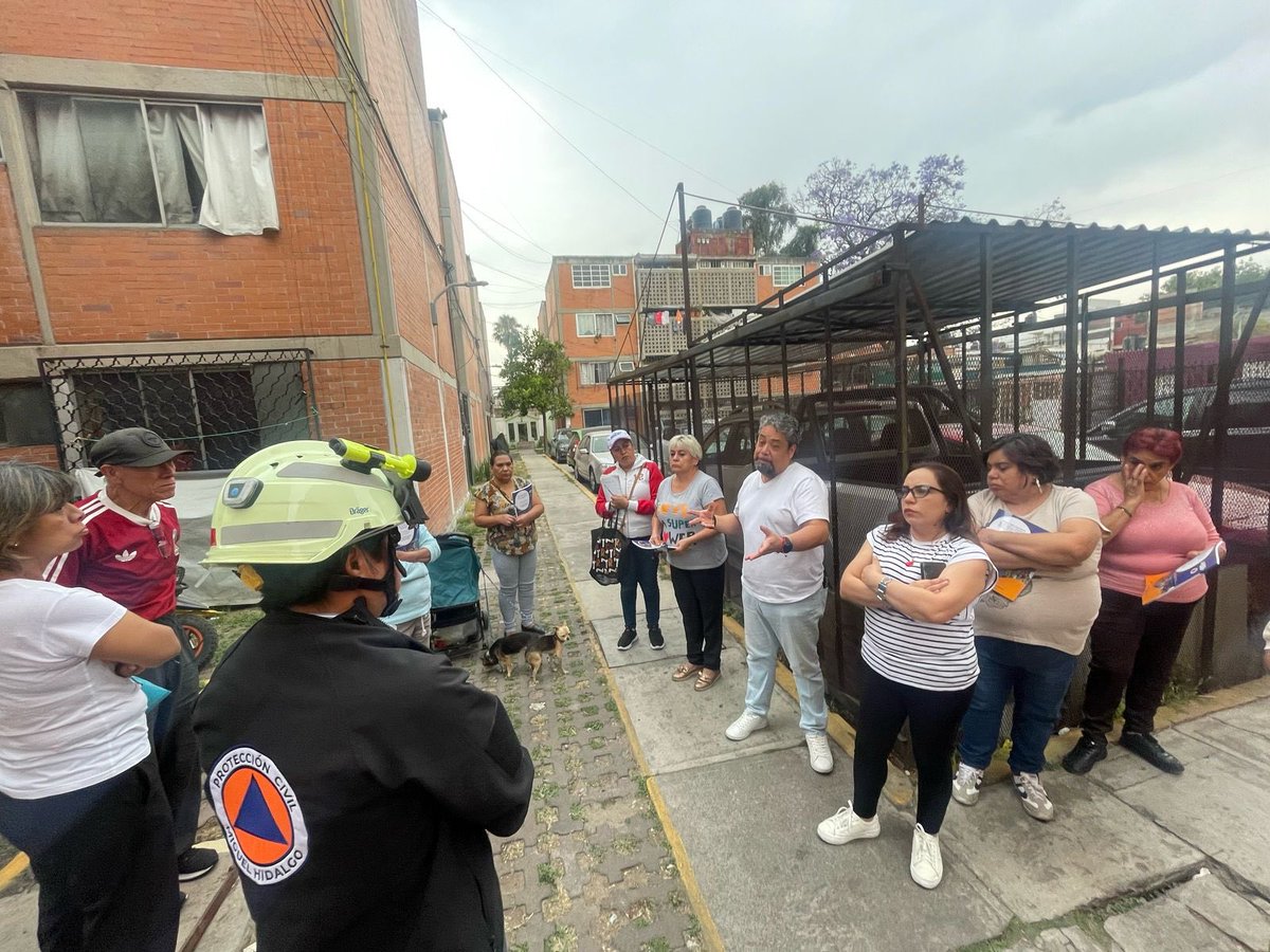 Protección Civil Miguel Hidalgo (@mhprevencion) on Twitter photo Unidad Resiliente es un programa para capacitar a vecin@s de las diferentes colonias en materia de Protección Civil. List@s para el próximo simulacro. Participa!!!! <a href="/AlcaldiaMHmx/">Alcaldía Miguel Hidalgo</a> Unidad Resiliente es un programa para capacitar a vecin@s de las diferentes colonias en materia de Protección Civil. List@s para el próximo simulacro. Participa!!!! <a href="/AlcaldiaMHmx/">Alcaldía Miguel Hidalgo</a>