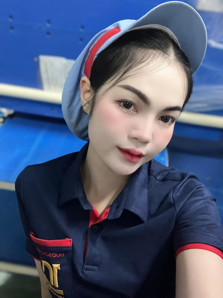 รีทัก ที่รักไม่มี😋😂 ไอดี 19maykaka92
#สาวฮัดซัน #สาวระยอง #โสด #เหงา #แชทว่าง