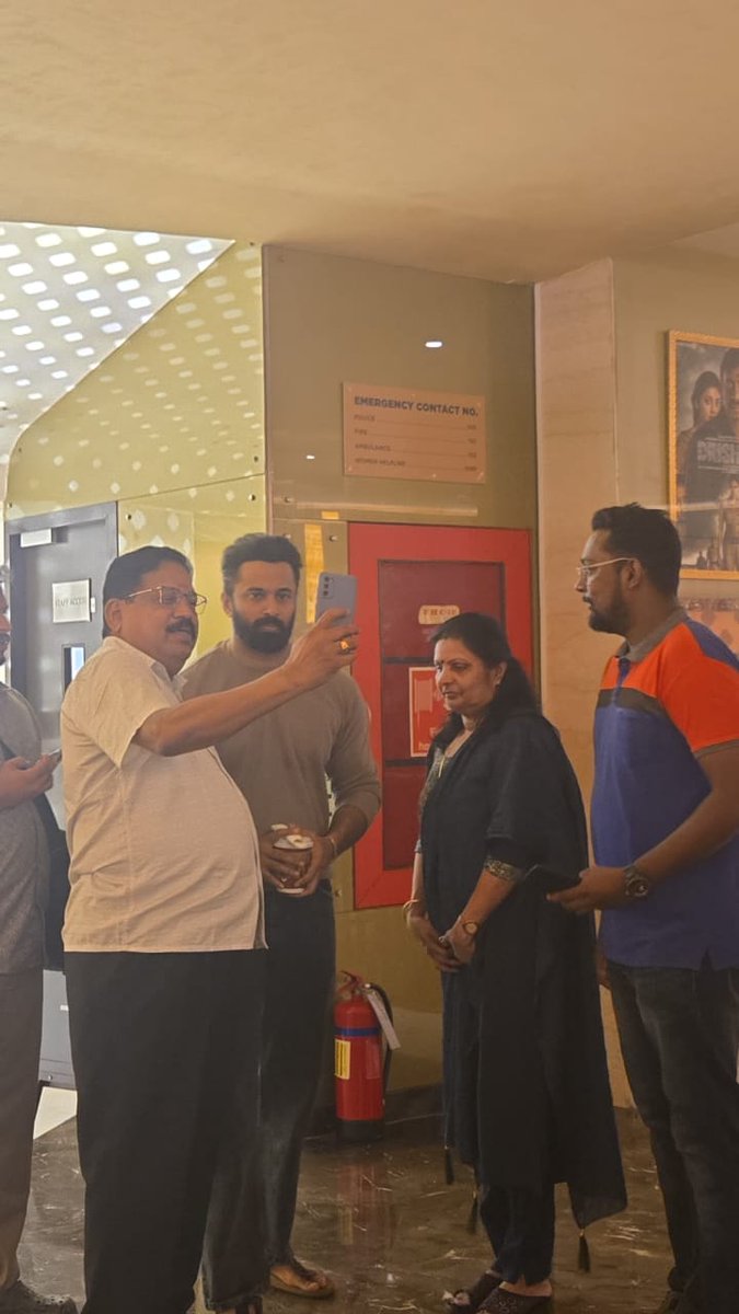 Fan boy is here😍❤️

#Thudarum #Mohanlal