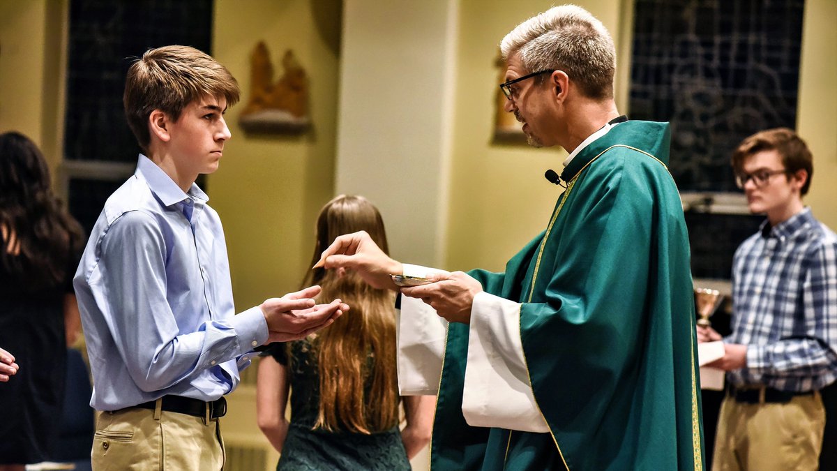 Join us Sunday, April 27, at 5:00 p.m. in the Alumni Memorial Chapel for our <a href="/CampusMinSVHS/">SV Campus Ministry</a> Easter Family Mass, the final family Mass of the school year.

Fr. John Eustice, C.S.V. will preside. All are welcome to attend!