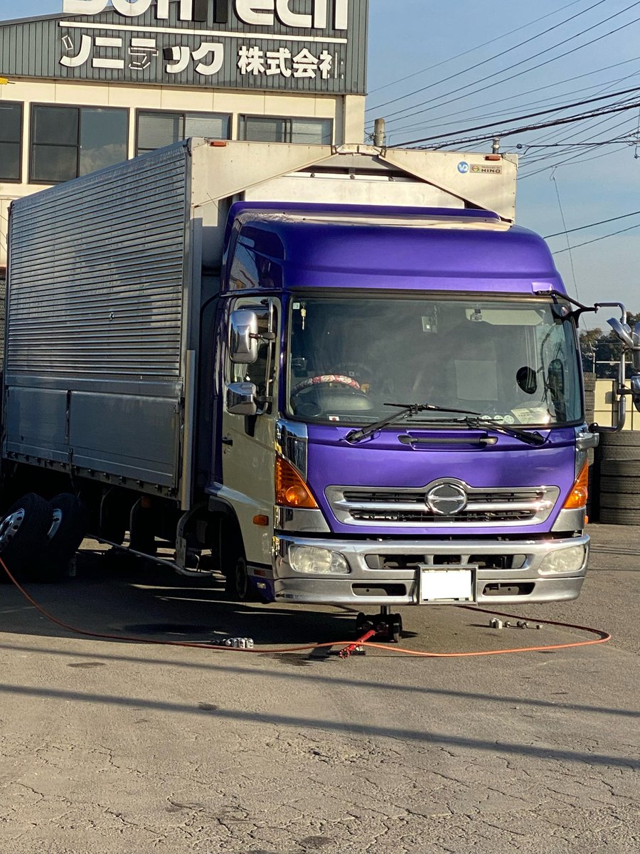 LSMH0814's tweet photo. エンジン載せ替えするって話だけどいつ帰ってくるのか……
壊してごめんなさい…
早く帰ってきたら速攻洗車と部品取り付けしないと🚚 https://t.co/PnyZn2FzD3