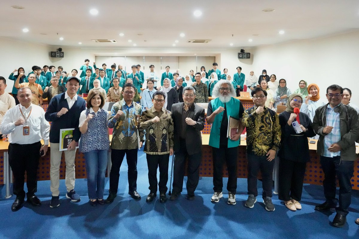 Ide tentang universal basic income (UBI) sangat relevan di tengah upaya pemerintah memperbaiki cara kerja pembangunan nasional dan perlindungan sosial. 

Saya menyampaikannya di acara Basic Income Training 2025 hari ini, di Perbanas Institute yang bekerja sama dengan Basic Income