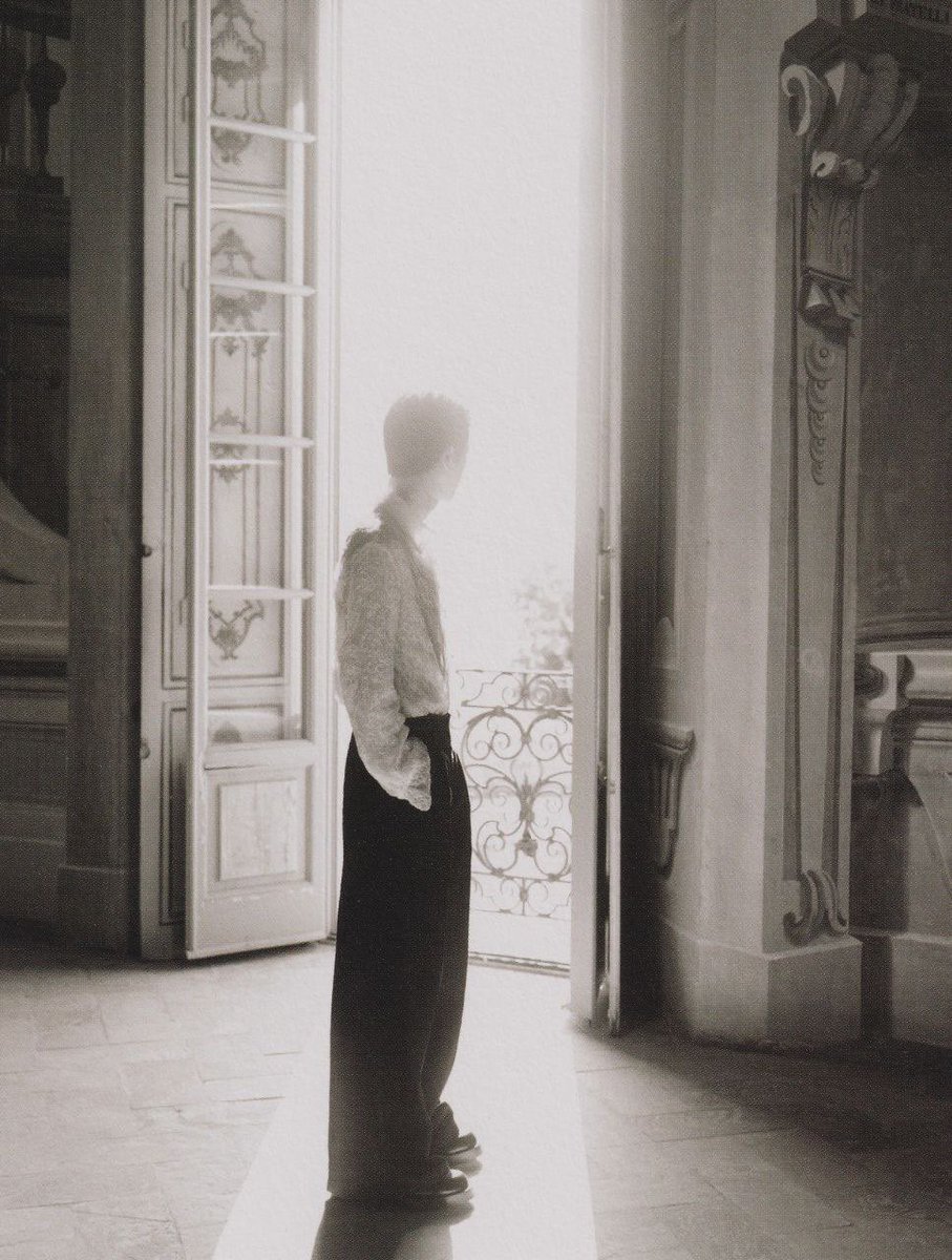 cemeterysinz's tweet image. hi hello this ghoul is in desperate need of some human interaction and friends, so here&apos;s my attempt at an interaction call. i enjoy playing games and plotting (chronic yapper 😓) so if you&apos;re in need of a vampire friend, leave a trace and i&apos;ll be at your doorstep in no time. 🦇