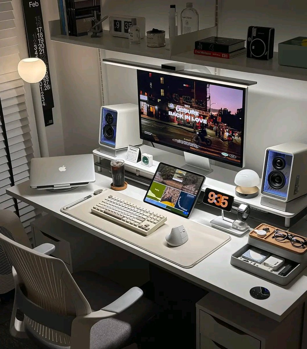 📱 Kama wewe ni mmiliki wa biashara ndogo, kuna apps ambazo ni lazima uwe nazo kwenye simu yako.

Apps hizi zinaweza kukuokolea muda, kuongeza ufanisi pamoja na kukurahisishia maisha ya kila siku ya biashara yako.

Hizi tano hutakiwi kuzikosa!

Thread: 👇