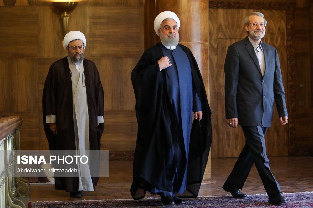 ar_soleimani's tweet image. تاریخ دوبار تکرار میشود؛
بار اول به شکل تراژدی،
و بار دوم در ژانر کمدی!