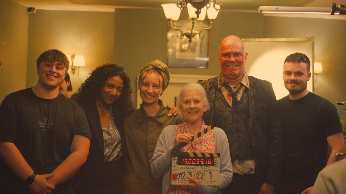 patgarrett777's tweet photo. Such a great shoot & the pleasure of holding the clapper board for the final wrap photo, for the first time ever! β€οΈπ¬π
#LoveMyJob π
#BestAgentEver π₯³ https://t.co/Zg7XxYQrDd
