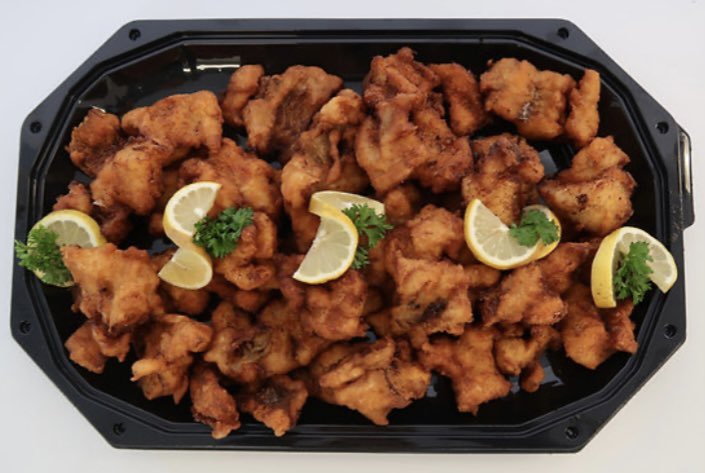 viswaasdorp's tweet photo. Vandaag Vrijdag en ook Zaterdag #Koningsdag &amp; Zondag zijn wij geopend!  #Kibbeling #koelijs #Haring #Oesters #BBQvis #GerooktePaling https://t.co/pXjIPoONzT