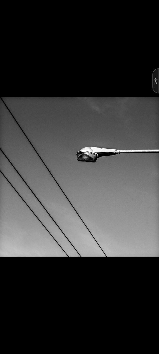 " End Of Light "

1/1 Edition

4.79 #xtz #tezos

From the "Dead City" Collection
ISO100 | f20.0 | 55.00mm | 1/100 s

📎objkt.com/tokens/KT1BxPm…