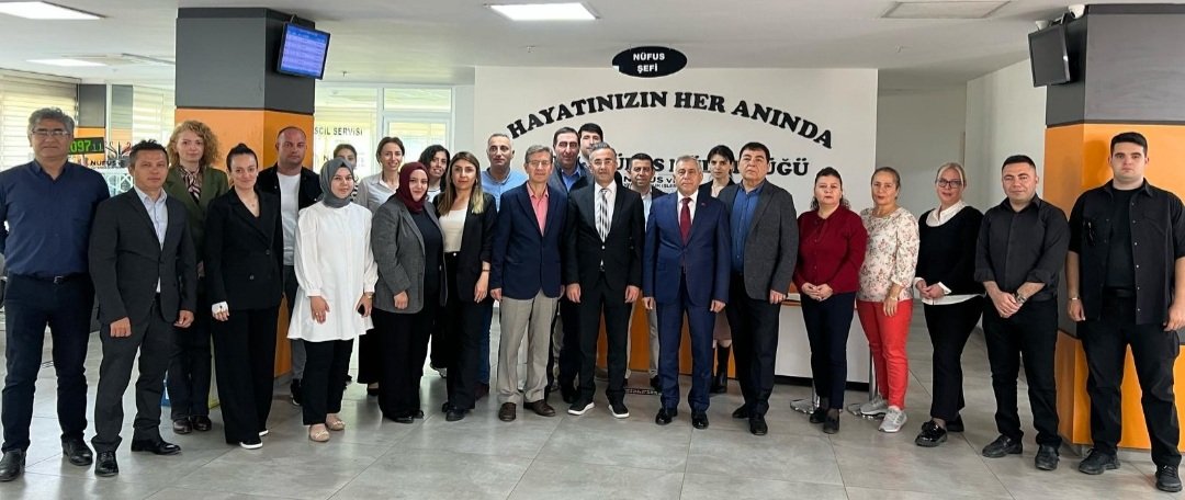 Antalya İl Nüfus ve Vatandaşlık Müdürlüğü (@antalyanufus) on Twitter photo İl Nüfus ve Vatandaşlık Müdürümüz Nazmi ÇİÇEK 25.04.2025 tarihinde Kepez İlçe Nüfus Müdürlüğünü denetleyerek yürütülen çalışmalar hakkında yerinde incelemelerde bulundu. <a href="/nazmicicekk/">Nazmi Çiçek</a> <a href="/KNufus07/">kepeznufus07</a> İl Nüfus ve Vatandaşlık Müdürümüz Nazmi ÇİÇEK 25.04.2025 tarihinde Kepez İlçe Nüfus Müdürlüğünü denetleyerek yürütülen çalışmalar hakkında yerinde incelemelerde bulundu. <a href="/nazmicicekk/">Nazmi Çiçek</a> <a href="/KNufus07/">kepeznufus07</a>