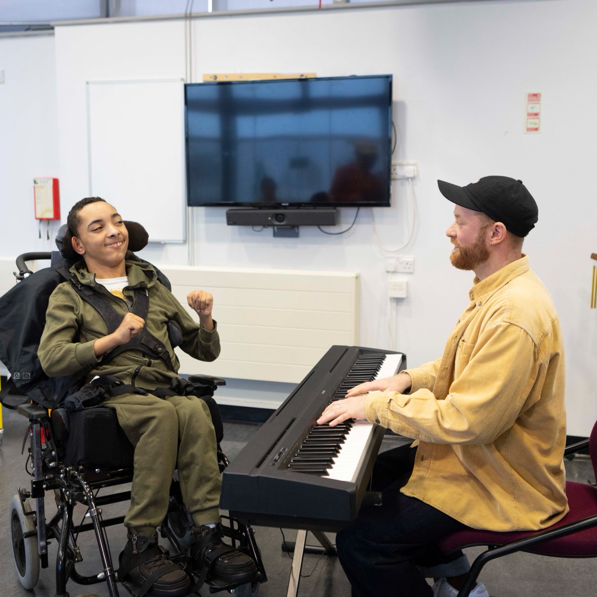 nordoffrobbins's tweet image. Thank you so much to everyone who has donated to our @BBCRadio4 appeal so far 💚  Because of you, we can keep delivering transformational music therapy sessions to people like James 🎶 

There’s still time to donate if you haven’t already nordoff-robbins.org.uk/donate-to-our-…

#R4Appeal