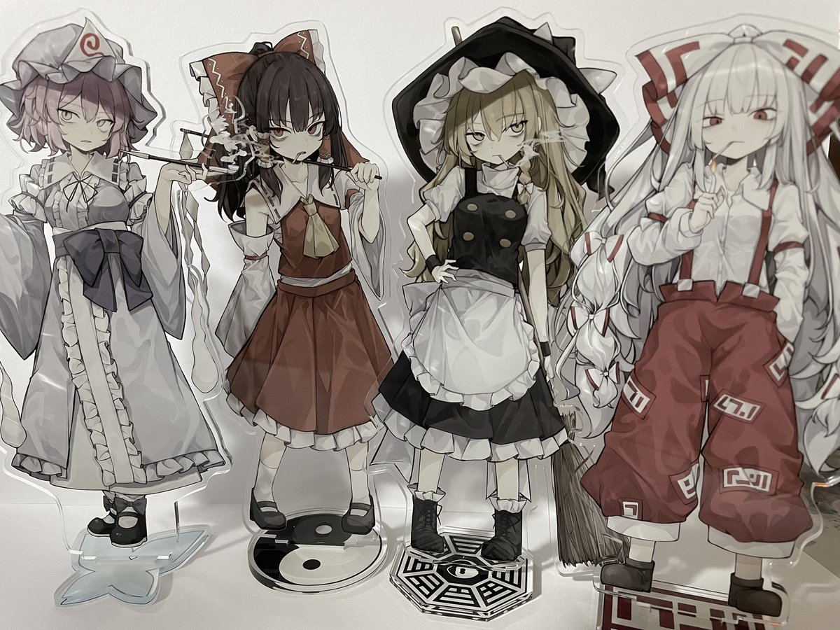 博麗霊夢 ,霧雨魔理沙 ,西行寺幽々子 「アクリルスタンド!春例で頒布し