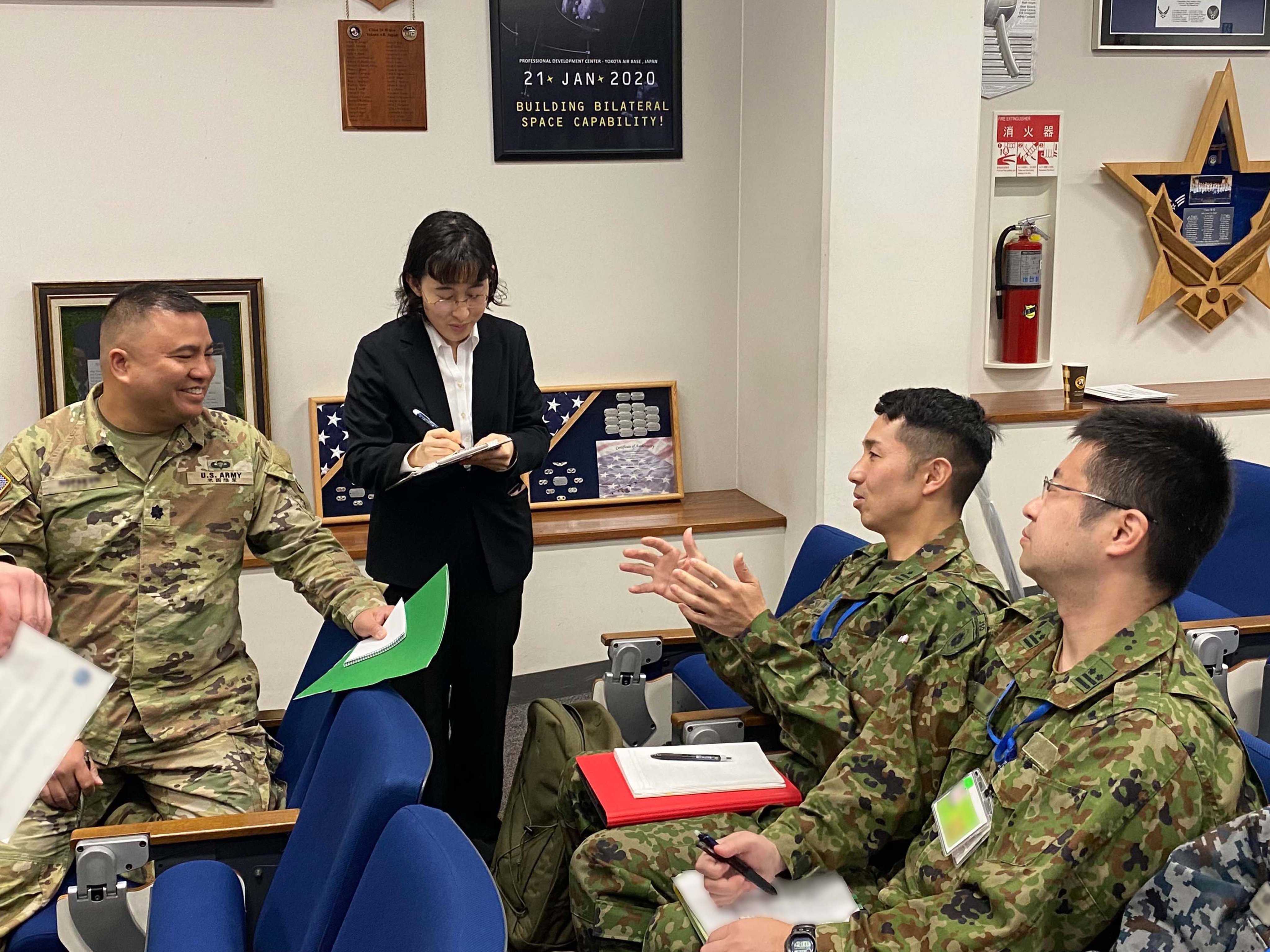 陸上自衛隊 JGSDF 冊子セットJWings 号外F-15 自衛隊広報誌あずま 陸上自衛隊 JGSDF 冊子セットJWings 号外F-15 自衛隊広報誌