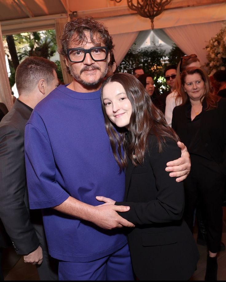 Вы реально затравили ЕЕ за внешность? Сука вы че нахуй ебанутые?