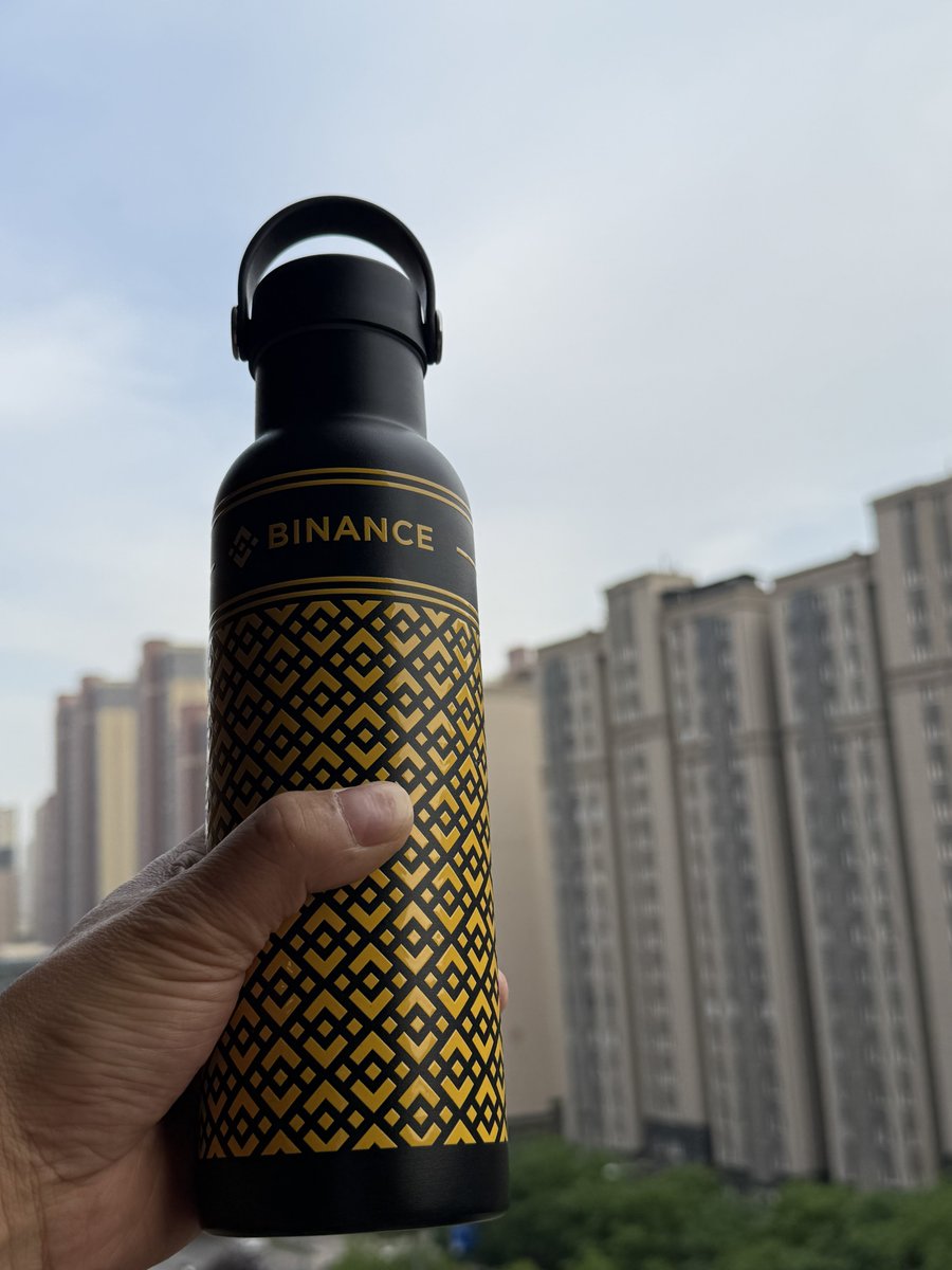 web3_888's tweet photo. 今日的快乐来源 #Binance #AIOA #SIGN 
@binancezh @BinanceWallet 
新出的积分制对于 #Alpha 的币种其实也是一种利好。所有需要刷积分的都要去交易所 #Alpha 的币种。而且感觉机会也在里面。

持仓是对于忠实用户的奖励。钱包打新是对于用户的引流。交易是对 #Alpha 币种的赋能。 https://t.co/gpaIHMkqct