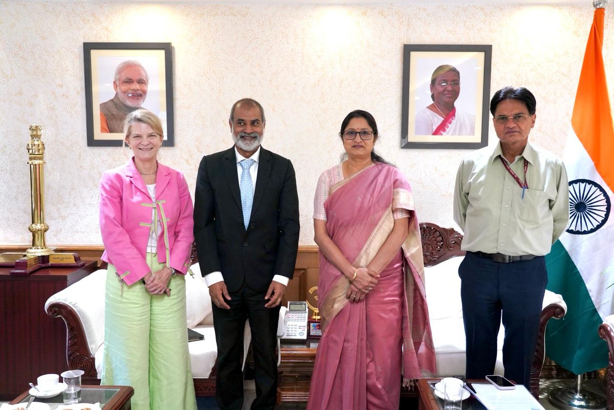 Annapurna4BJP's tweet image. Had a courtesy meeting with Mr. Sanjay Wijesekera, Regional Director, UNICEF South Asia, and Ms. Cynthia McCaffrey, Representative, UNICEF India. Discussed collaborative efforts towards child rights, nutrition, and inclusive development.
@S_Wijesekera | @UNICEFIndiaRep