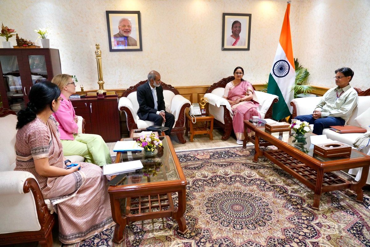 Annapurna4BJP's tweet image. Had a courtesy meeting with Mr. Sanjay Wijesekera, Regional Director, UNICEF South Asia, and Ms. Cynthia McCaffrey, Representative, UNICEF India. Discussed collaborative efforts towards child rights, nutrition, and inclusive development.
@S_Wijesekera | @UNICEFIndiaRep