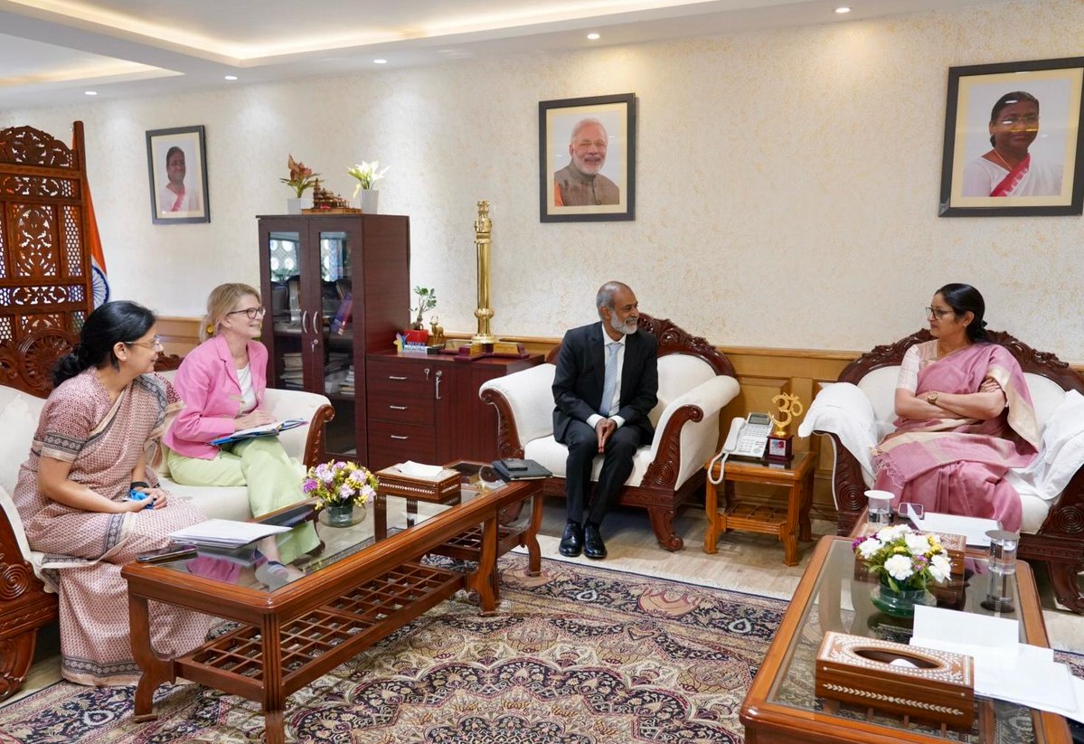 Annapurna4BJP's tweet image. Had a courtesy meeting with Mr. Sanjay Wijesekera, Regional Director, UNICEF South Asia, and Ms. Cynthia McCaffrey, Representative, UNICEF India. Discussed collaborative efforts towards child rights, nutrition, and inclusive development.
@S_Wijesekera | @UNICEFIndiaRep