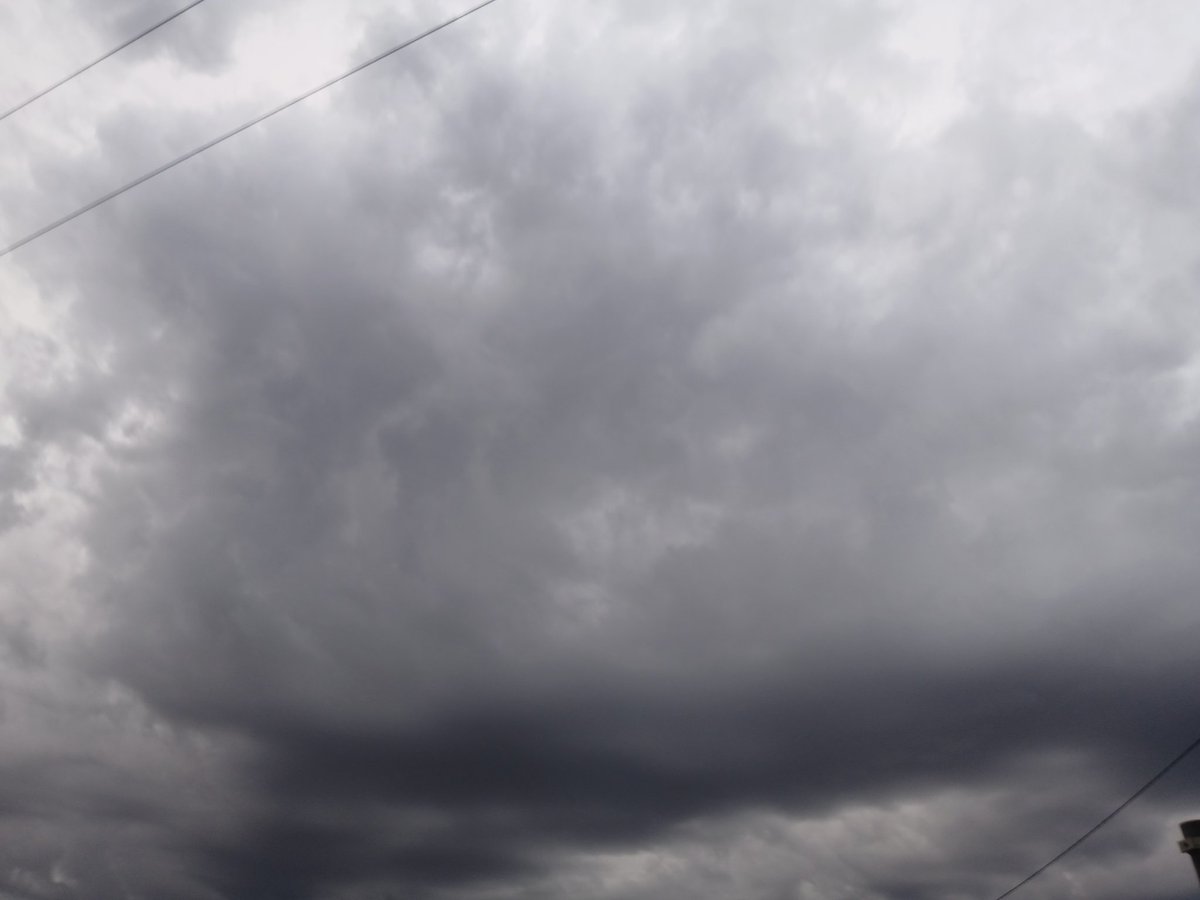 bruning_tyler's tweet image. One last storm to end the season! #weather #Vicweather #melbourneweather
