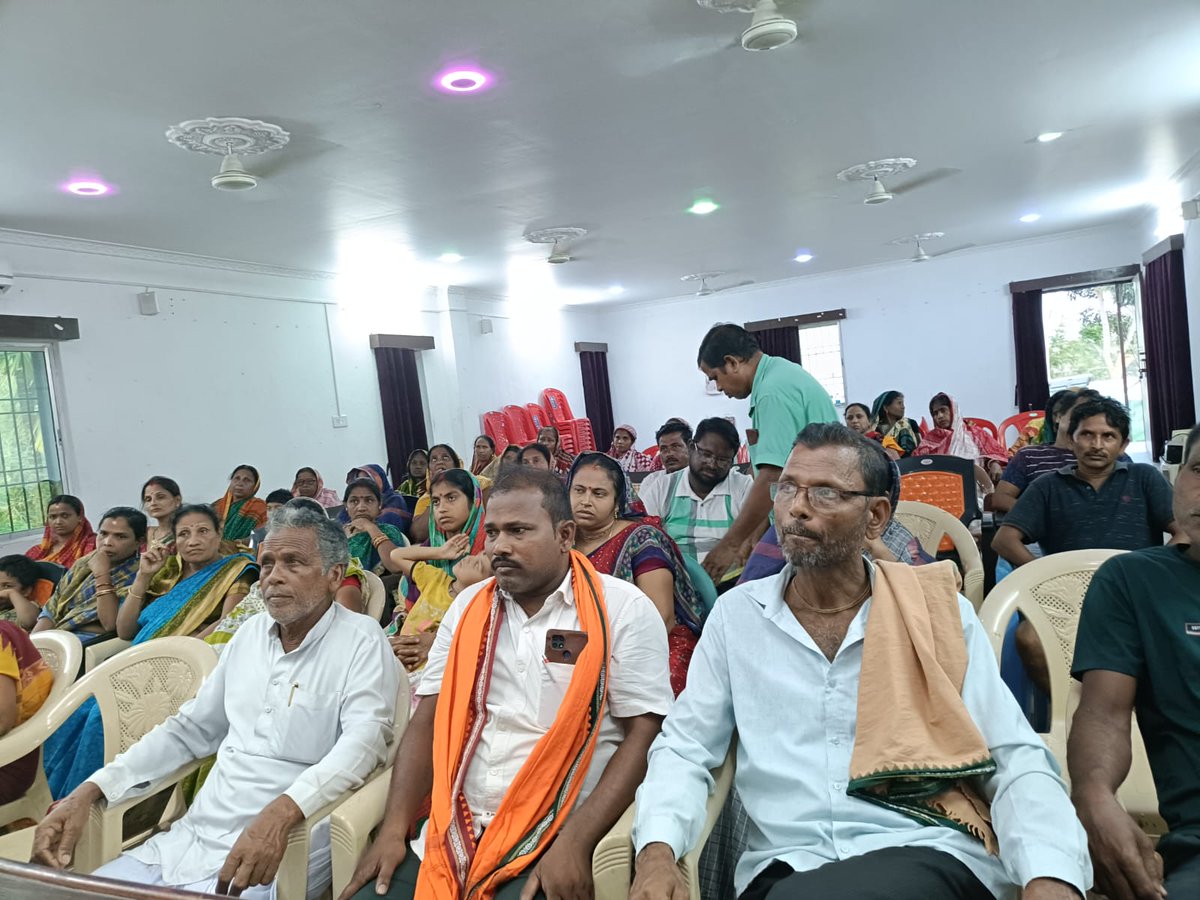 Special Gramsabha conducted at different Grampanchayat under Kujang Block on occasion of  National PanchayatiRaj Diwas .
#VikshitOdishaVikshitBharat
#PanchayatiRajDiwas 
<a href="/MoRD_GoI/">Ministry of Rural Development, Government of India</a> <a href="/PRDeptOdisha/">Panchayati Raj and Drinking Water Department</a> <a href="/CollectorJspur/">DM_Jagatsinghpur</a> <a href="/ZP_Jagatsingpur/">Zilla Parishad, Jagatsinghpur</a>