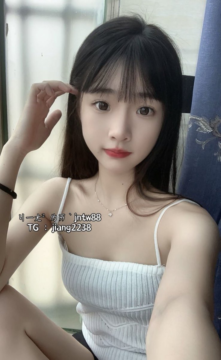 不愛穿內衣的學生妹 還有人要嗎？
膽子大 🤣愛吃ㄐㄐ
#敢按讚會脫光密你喔 https://t.co/0mGSQ0xFGm