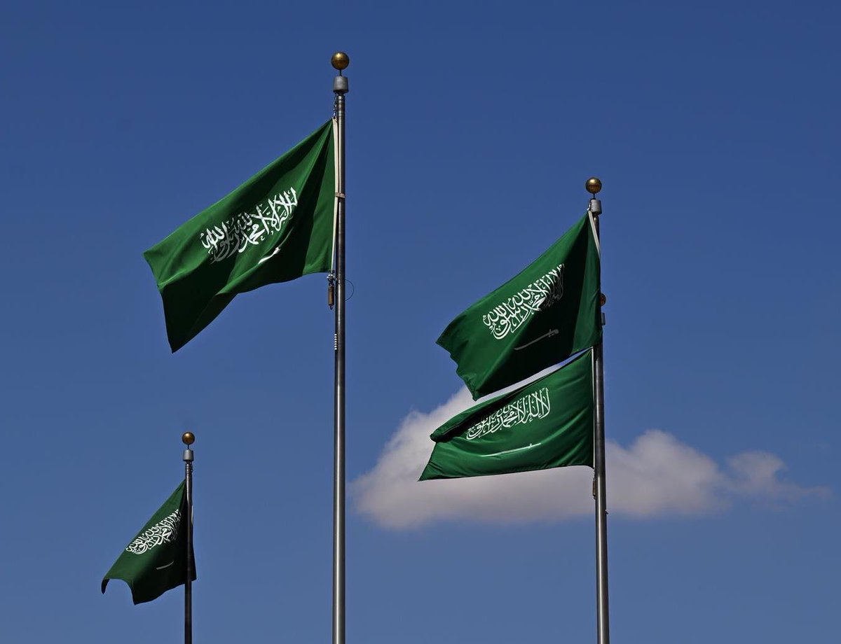 بعد ساعات.. 

سيتم الكشف عن معلومات تُعرض لأول مرة بشأن رؤية 2030.

-