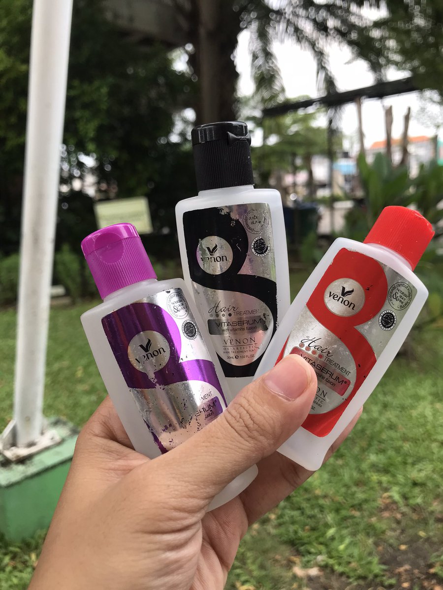 sesliaaaaa's tweet photo. Venon Vitaserum tuh Skincare-nya rambut. Masa muka glowing, rambut kusut ?.
@VenonOfficial 

https://t.co/jjSyHkUEy2

#RaceToWinWithRCS #5xlebihberkilau #VenonHairSerum #VenonHairCare #VenonHairSolution #venon https://t.co/Oqjh0bkgcL
