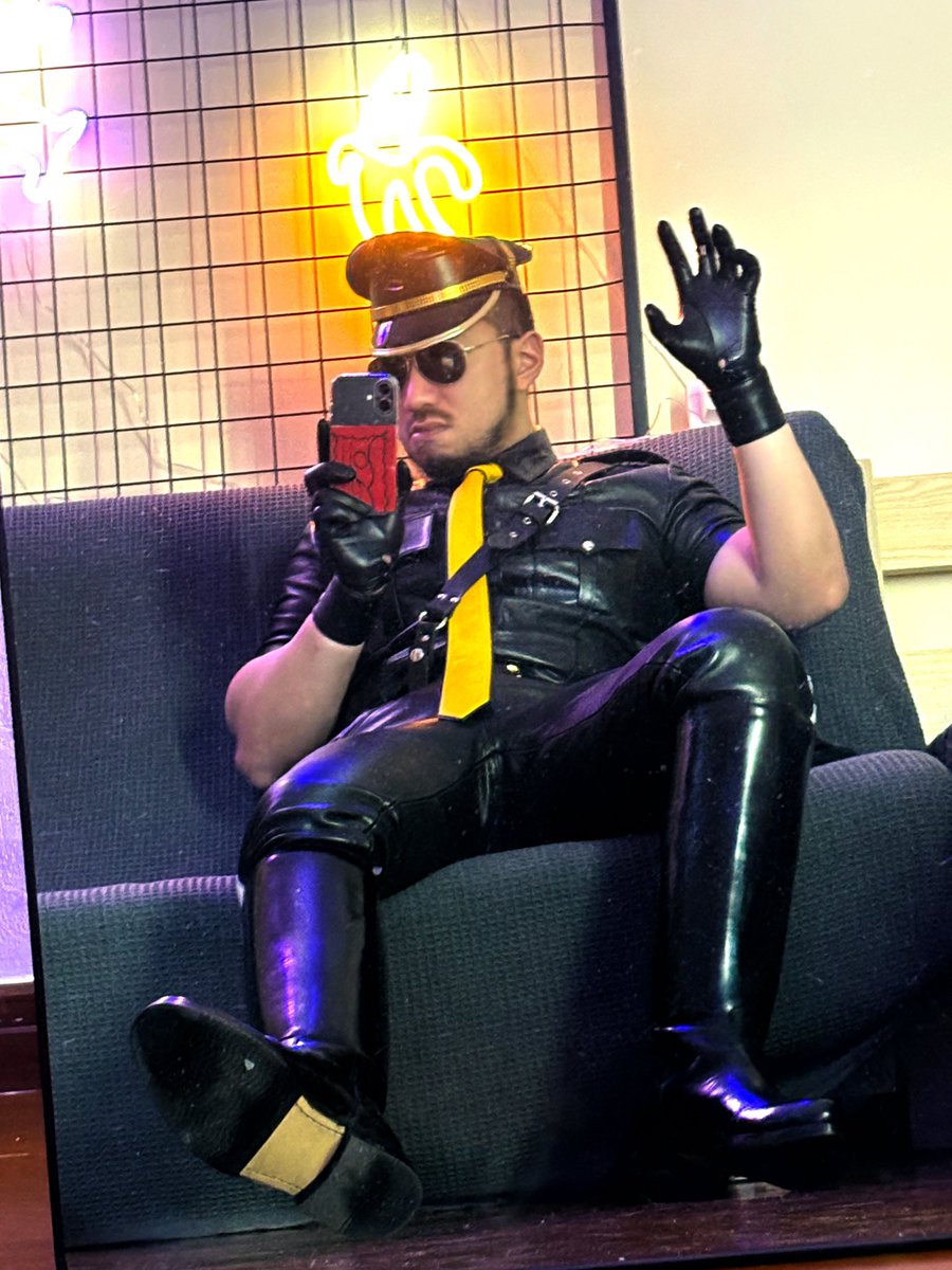 黑色魔爪😈