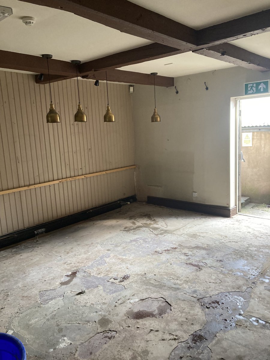 londonbridgeinn's tweet photo. Sneak peek behind the
scenes Work on the extensive refurb of The London Bridge Inn is well underway.
Join us on Friday 23rd May and be the first to experience our new look (and our new dishes)…
#pubrefurb #refurb #warrington #Appleton #stocktonheath #jwleespub https://t.co/MnHcTYDBAE