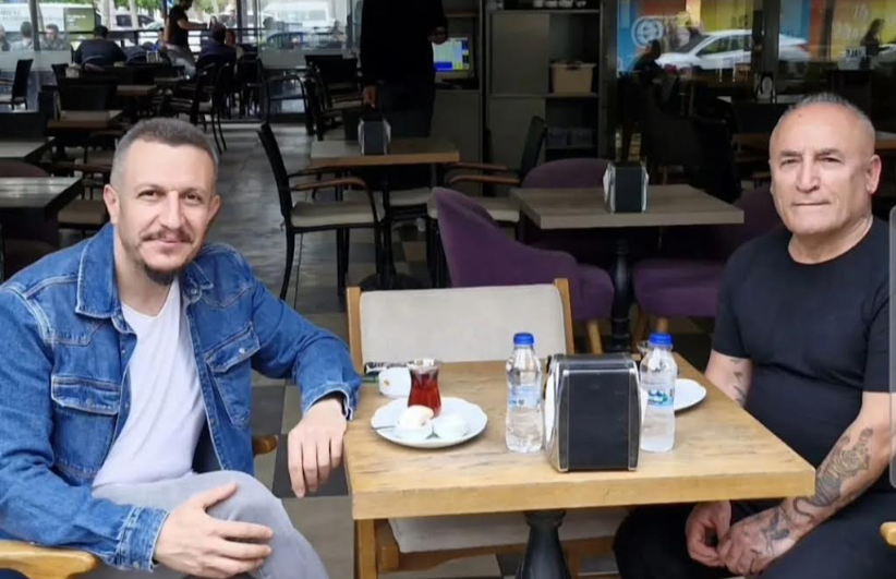 “Çerçevelenmeyen Kareler” ve “Kurmaca Çalar Saat” üzerine | Tacim Çiçek
<a href="/bilge_sina/">Bilgesina Yayınevi</a> 

edebiyathaber.net/cercevelenmeye…