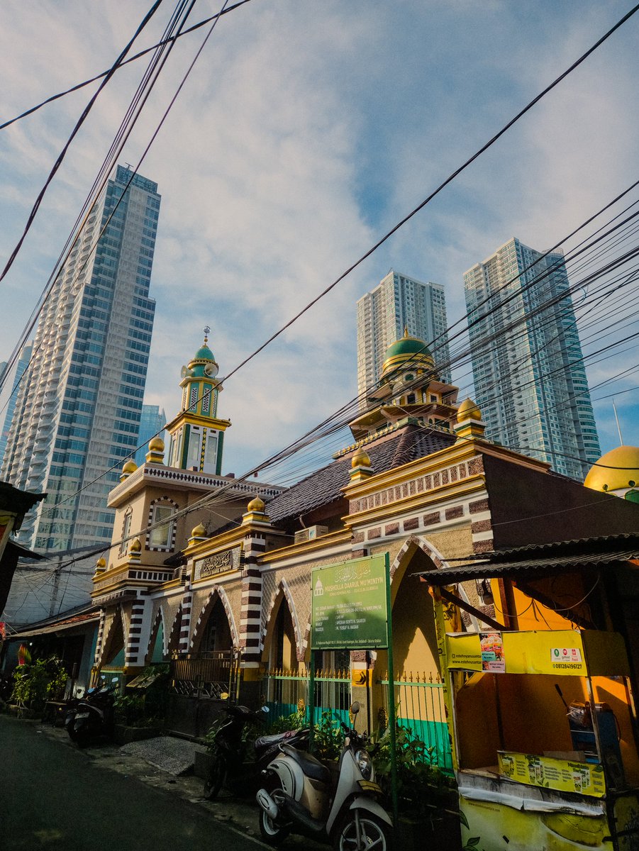 skuttleboo's tweet photo. @tanyarlfes S25, pake mode expert raw + edit di lightroom https://t.co/7MGGR1gmsl