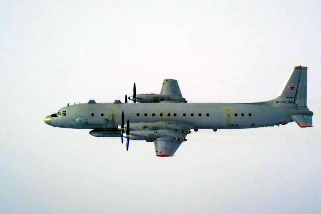 DefenseMirror's tweet photo. Swedish Jets Escort Russian Signals Intelligence Aircraft in First Mission for NATO::
https://t.co/8N4uWXWYwm
#SwedenNATO #Gripen #BalticSea #NATOAirPolicing #RussianAircraft #SwedishAirForce #PolishAirspace #IL20 #Malbork #NATO https://t.co/qH0qUHoKpi