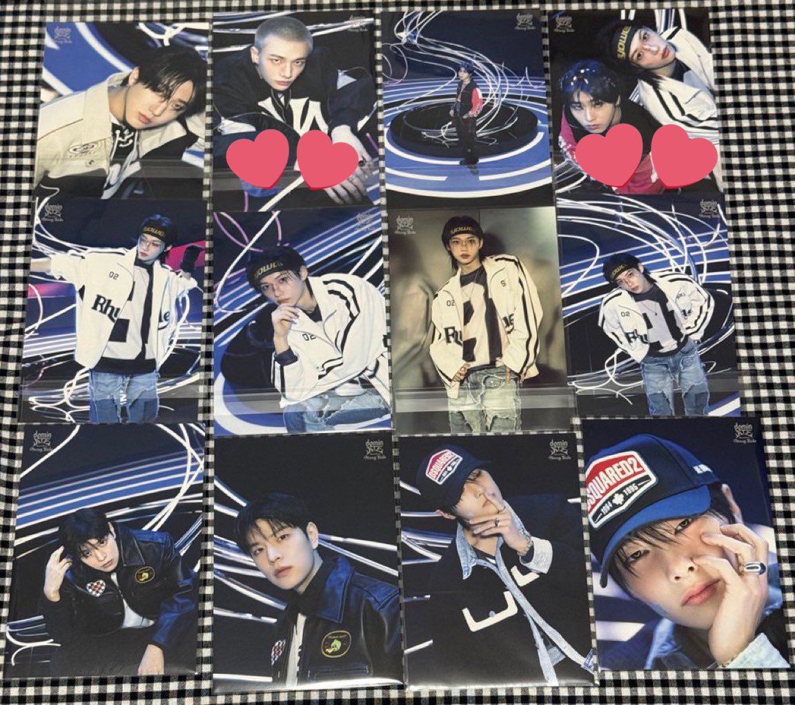 ripia1111's tweet photo. @s_1003skz こんばんは、お世話になっております。当方画像のバンチャンを所持しているのですが、お借りした画像💕のものとの交換は可能でしょうか？ご検討よろしくお願いいたします🙇 https://t.co/oREoHZaBYi