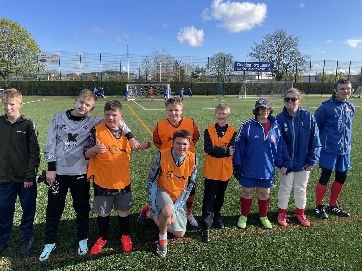 DundeeWestFC's tweet image. Some more photos of our Autism Friendly football team working hard at the DFCCA raising awareness of rail safety! 
It’s been great to learn about lots of key messages in partnership with the @ScottishFA @ScotFAEast @networkrail @BTPScotland 

#StayOffTheTracks