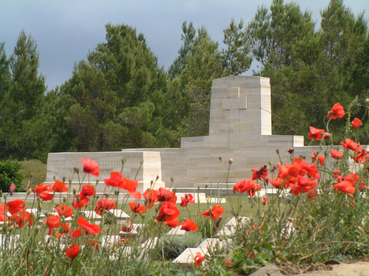 sommecourt's tweet photo. It’s the anniversary of the Gallipoli landings today and #ANZACDay for those connected to the Australian &amp; New Zealand story. It remains an incredibly powerful battlefield for me, from its beaches and coves to its gullies and nullahs, the beauty and tragedy of an eternal story. https://t.co/b4KGgmrDDt
