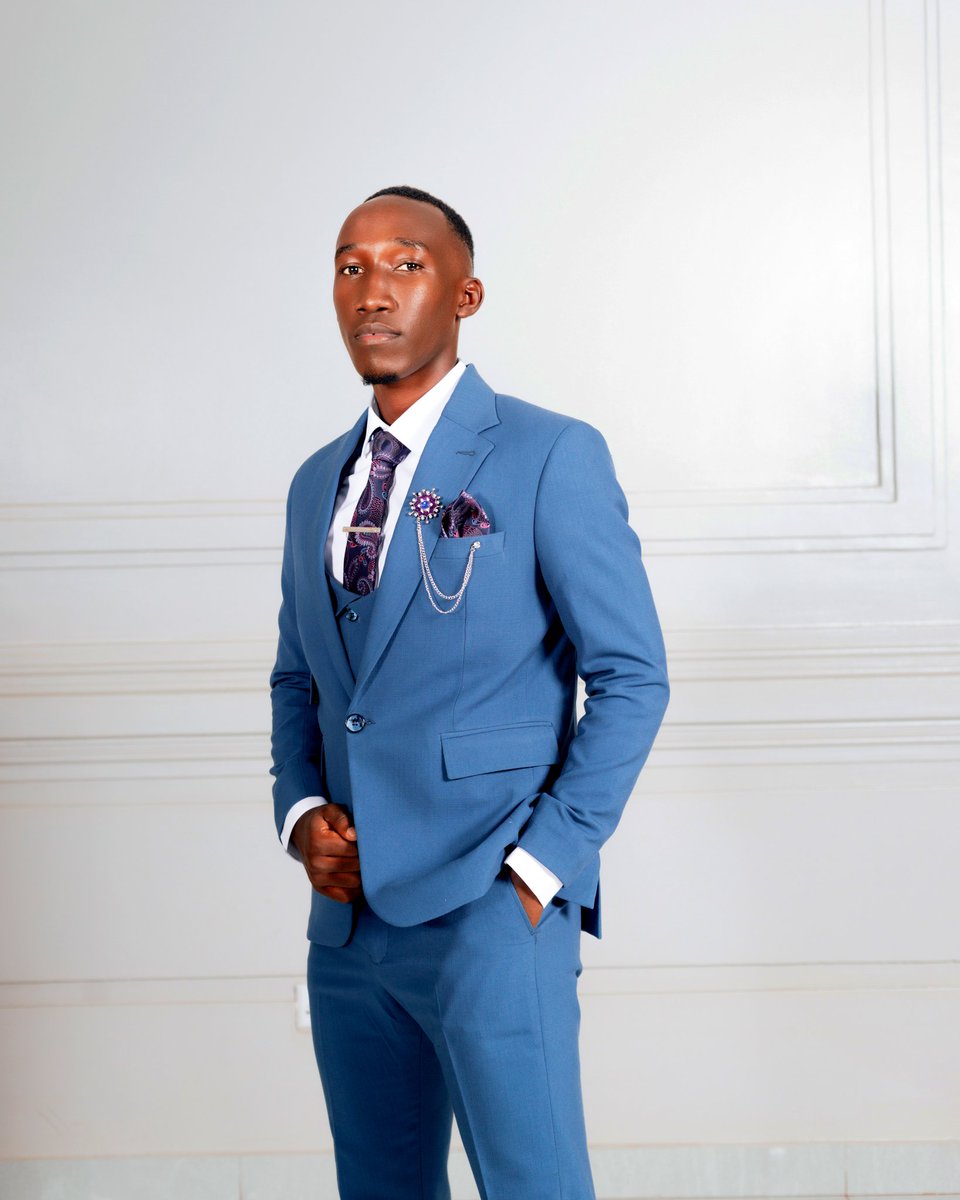 bahinguzi's tweet photo. I'll "Enter His gates with thanksgiving and his courts with praise; give thanks to Him and praise His name."
Psalm 100:4
+1 today🥂
Happy 22nd birthday to me 🎂🎉
#OB8 https://t.co/z1A79qyy5A