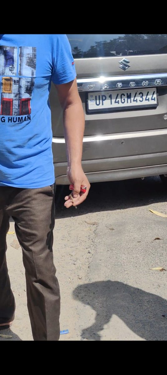 akshaypossible's tweet photo. @Gzbtrafficpol 
Sir request to issue chalan. Car parked at the main entrance/exit blocking way. Guy boosting of being some adhikari and wasn't cooperative in removing his vehicle &amp; giving the way. 
Place was Govindpuram Road#2,GZB ,25 Apr, 10:20 AM.
Vehicle reg UP14GM4344.
Thanks https://t.co/bZPgPBFGb3