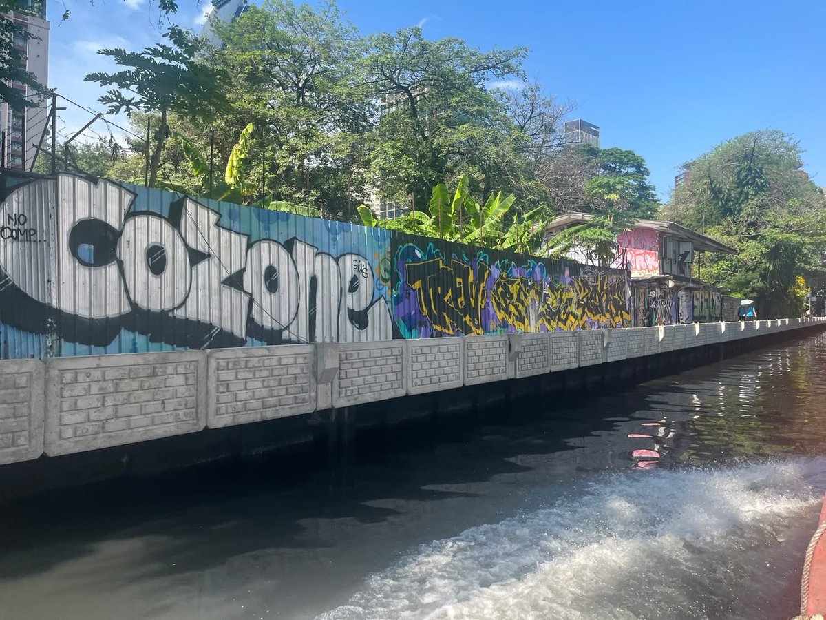 อัพเดททางเดินริมคลองใกล้ฉัน.. ✨
.
มาอัพเดท มาบอกกล่าว มาเล่าข่าวดีค่ะ 🤗
ตอนนี้สำนักการระบายน้ำ โดยกองระบบคลอง กำลังดำเนินการปรับปรุงขยายทางเดินหลังเขื่อน ที่คลองแสนแสบ จากบริเวณถนนพระรามที่ 6 ถึงบริเวณสะพานเฉลิมหล้า 56 และบริเวณวัดมักกะสัน