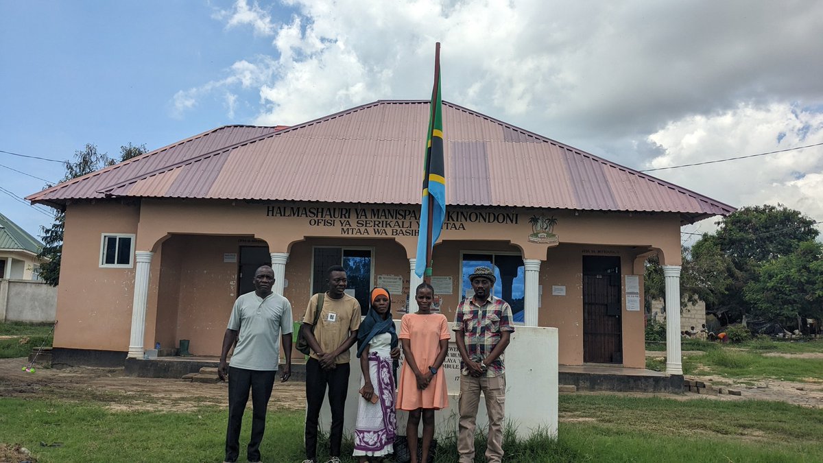 Mr_AbdiKhalifa's tweet image. Mtaa kwa Mtaa 2025: "just a little helps for mother nature"
#MtaaKwaMtaaa2025 #4MotherNature #CommunityCleanUp  #KickUp2025 #Kispika📢