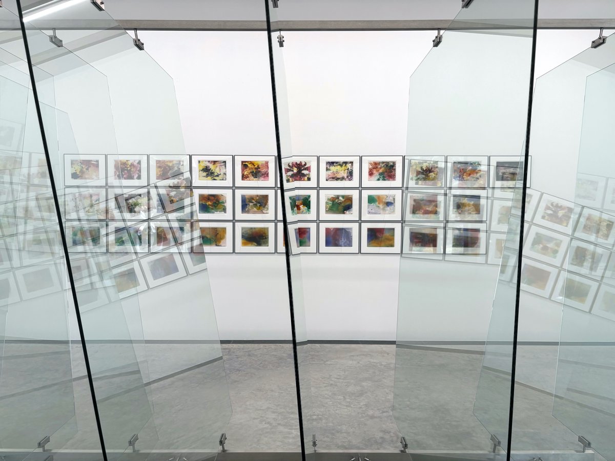 開催中の展覧会『Mood』、いよいよ5月4日(日)までとなりました。ぜひお越しください。

展示替えののち、次回展は5月10日(土)～の予定です。