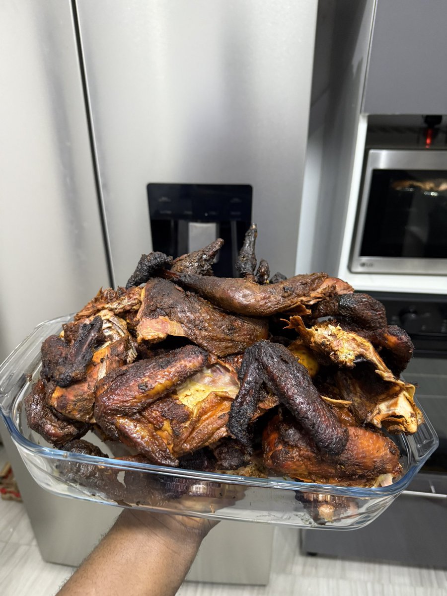 What’s a TGIF without our yummy well grilled guineafowl???

Send a dm to order besties🤍