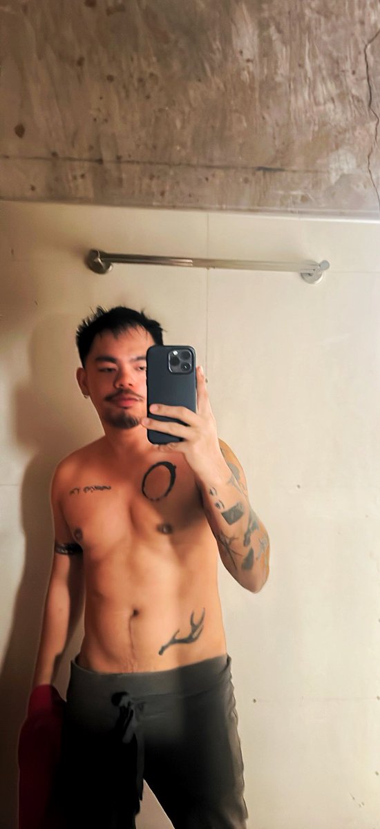 danbarqdan tweet media